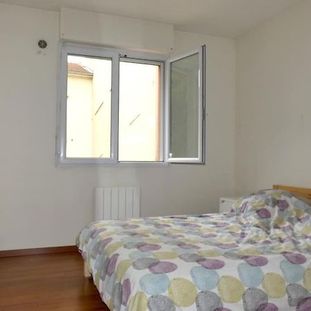 Appartement F3, 2 Chambres Ivry-sur-Seine Exterior foto