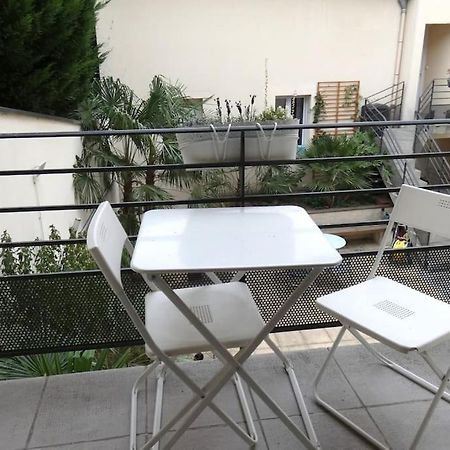 Appartement F3, 2 Chambres Ivry-sur-Seine Exterior foto