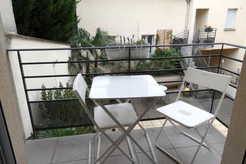 Appartement F3, 2 Chambres Ivry-sur-Seine Exterior foto